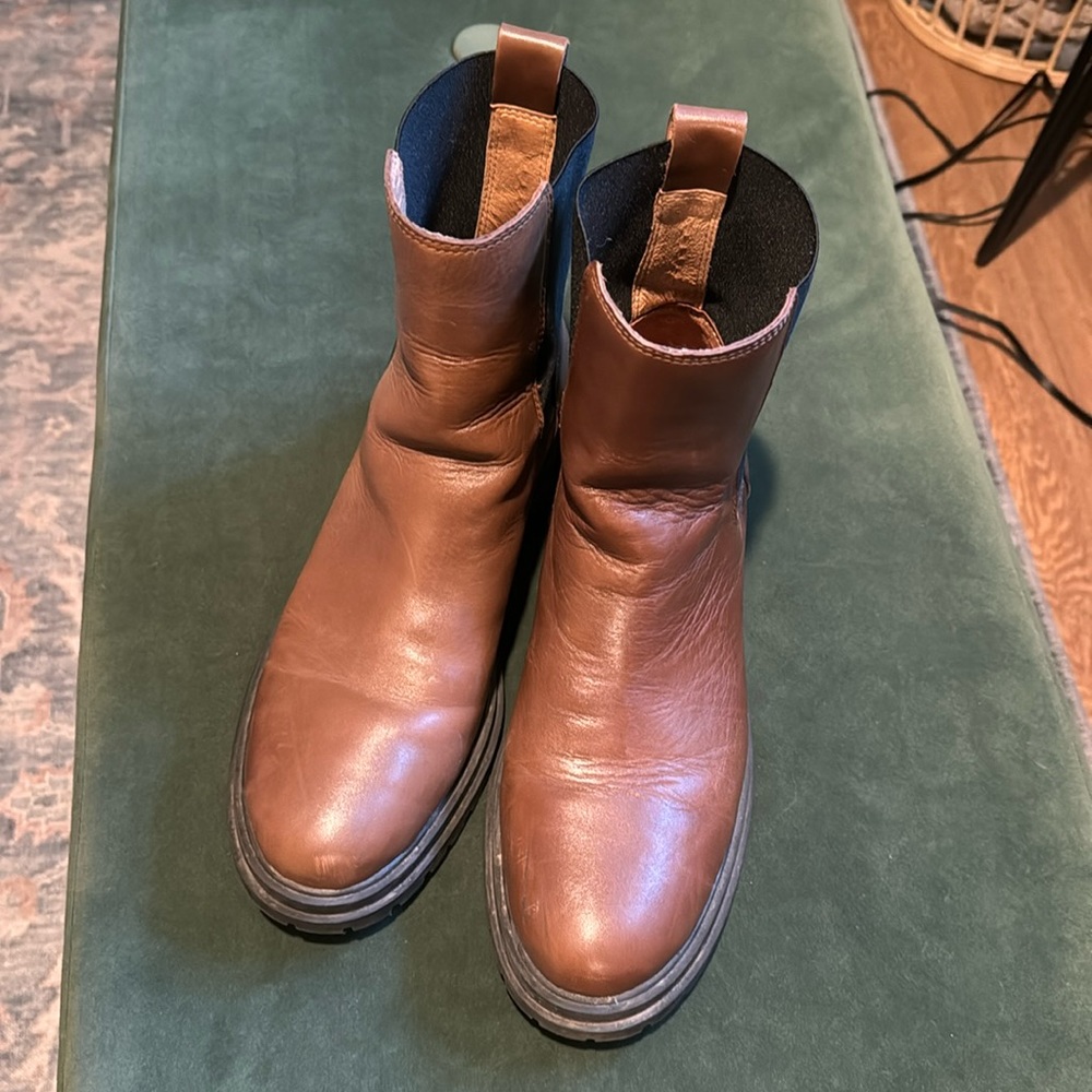 Madewell Chelsea Boots